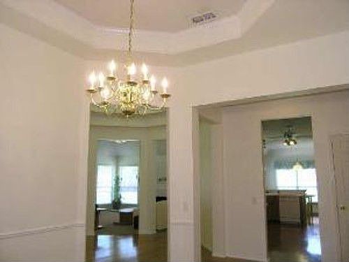 5th image of 1822 Palace Dr