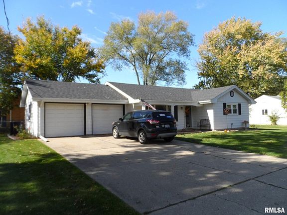 5th image of 1109 N Schneblin Ln