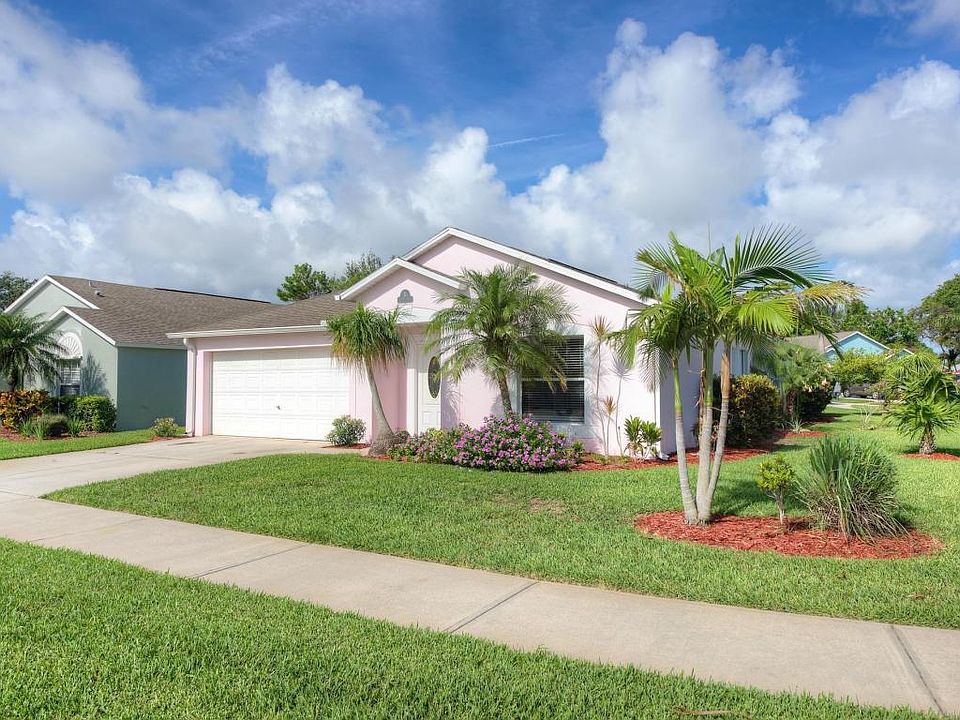 1st image of 976 Villa Dr