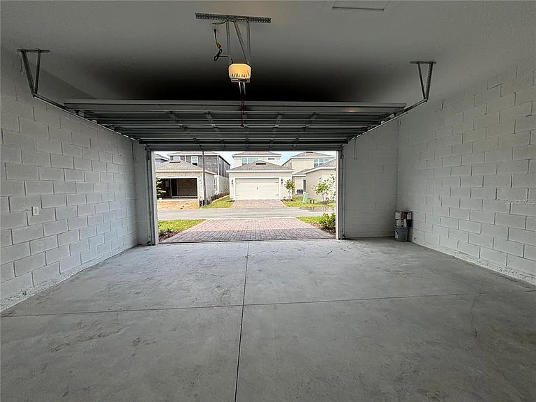 15549 Gentle Rain Dr — Photo 32