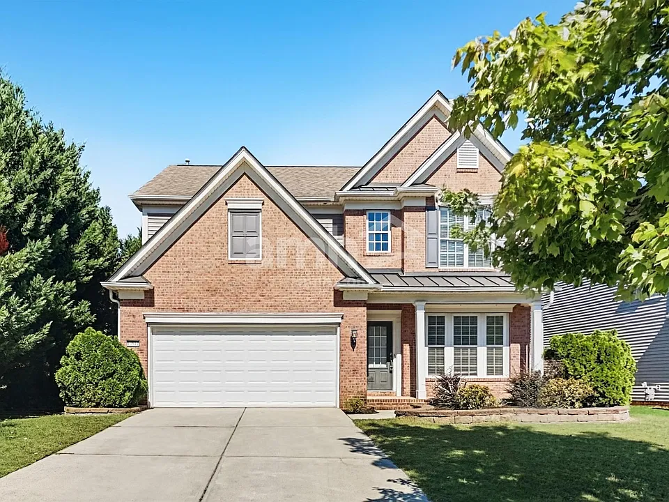 10811 River Oaks Dr