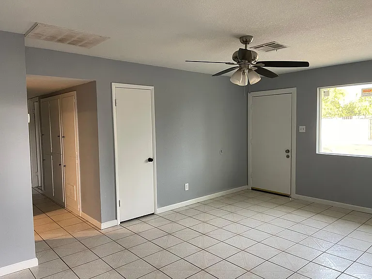 6235 W Citrus Way — Photo 2