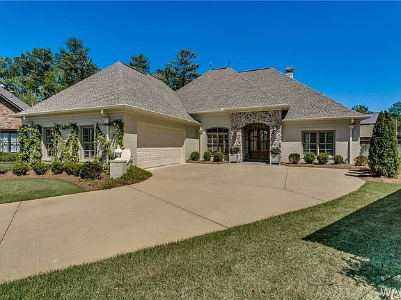 2nd image of 5077 Yorkshire Ln