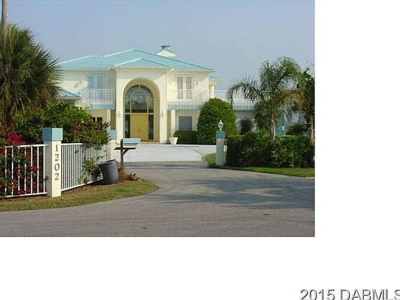4th image of 1202 Commodore Dr