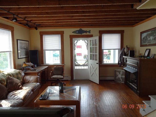 1st image of 631 Wesley Ave