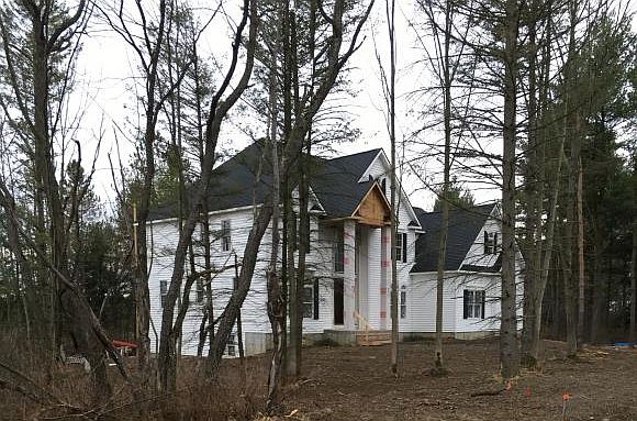 2nd image of 3 Oakwood Dr