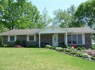 2016 Saint Louis Rd, Jefferson City, MO 65101