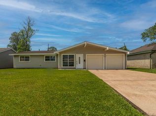 128 Berkshire Ln, Beaumont, TX 77707