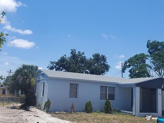 2nd image of 311 NW 2nd St #311