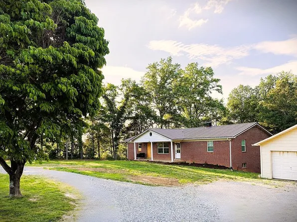 1348 Union Hill Rd, Red Boiling Springs, TN 37150