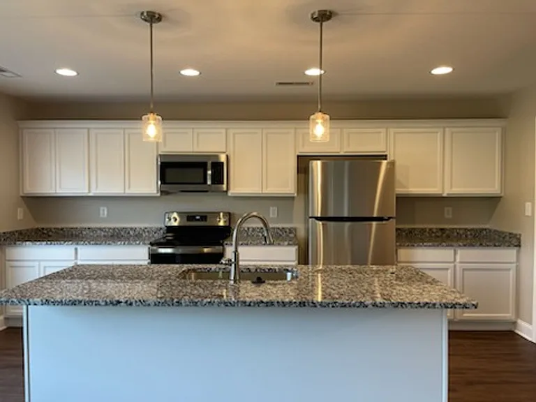 852 Sweetfern Ln — Photo 7