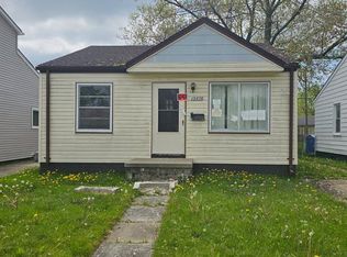 13876 Hendricks Ave, Warren, MI 48089