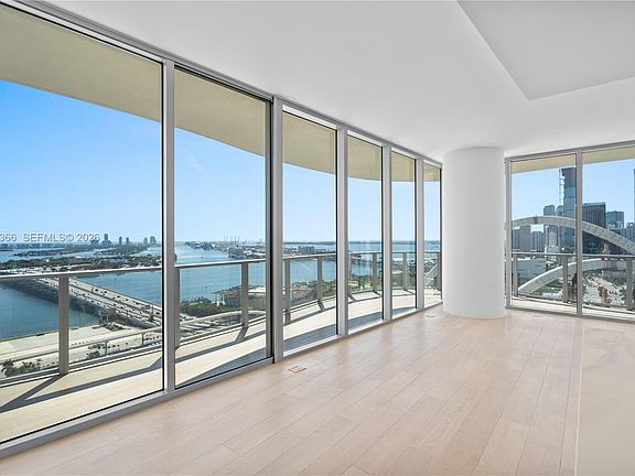 3rd image of 1400 Biscayne Blvd #2601