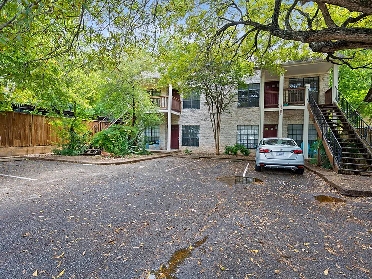 3207 Grooms St #3 — Photo 17