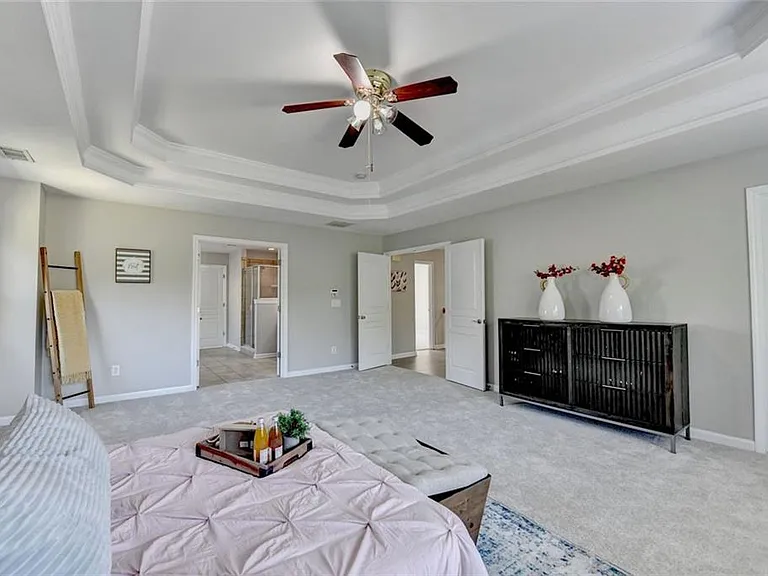 4805 Shelbourne Dr — Photo 54