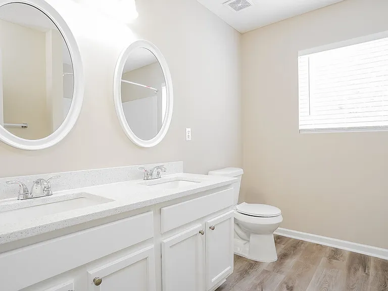 70 Brookhaven Dr — Photo 14