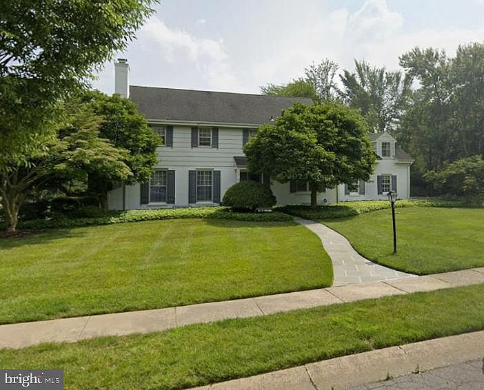 2nd image of 718 Princeton Rd