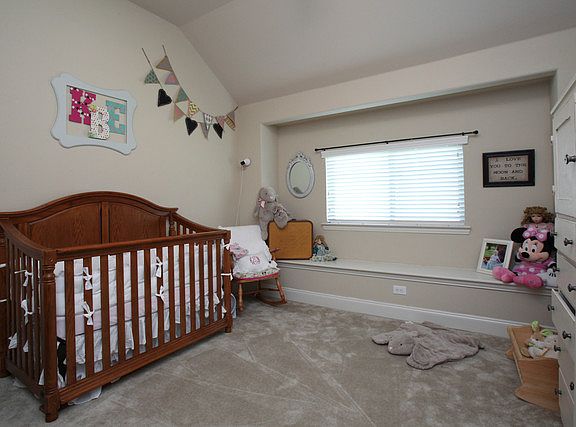 4th image of 411 Carver Dr