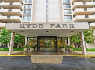 4141 N Henderson Rd APT 825, Arlington, VA 22203