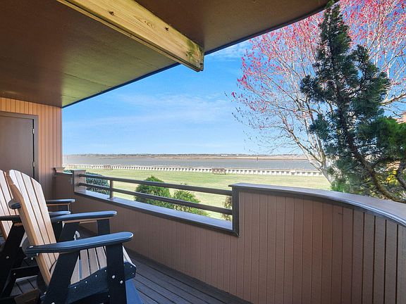 2nd image of 100 Reef Dr #94