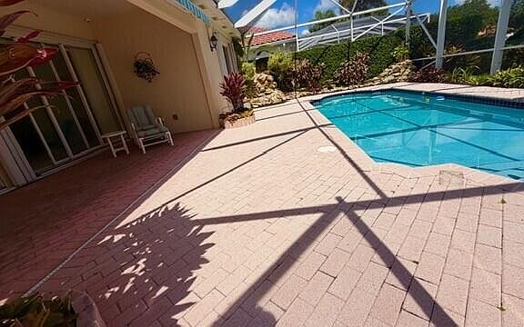 5th image of 7240 Deer Point Lane