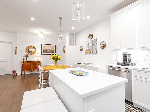 4th image of 16303 Aspenwood Dr #303