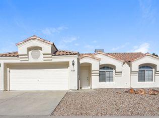 925 Rifle Dr, Henderson, NV 89002