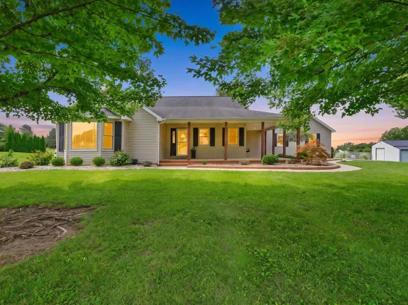 10575 State Route 56 E, Circleville, OH 43113