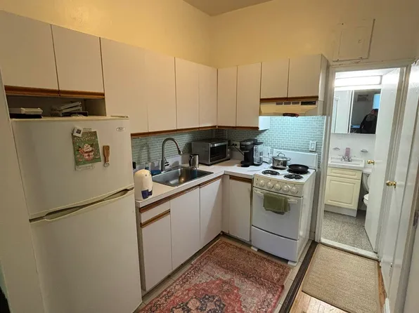 417 East 82nd Street image 4 of 6