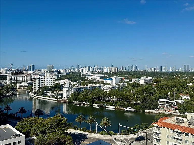 2625 Collins Ave #1508 — Photo 13