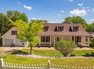 255 Sales Landing Cir, Camden, TN 38320
