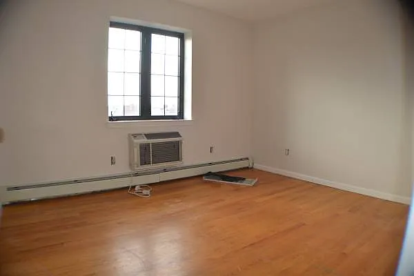 Rented by NY Space Finders Inc. | media 2