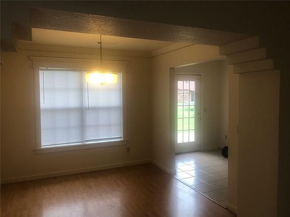 3rd image of 608 Paige Pl N