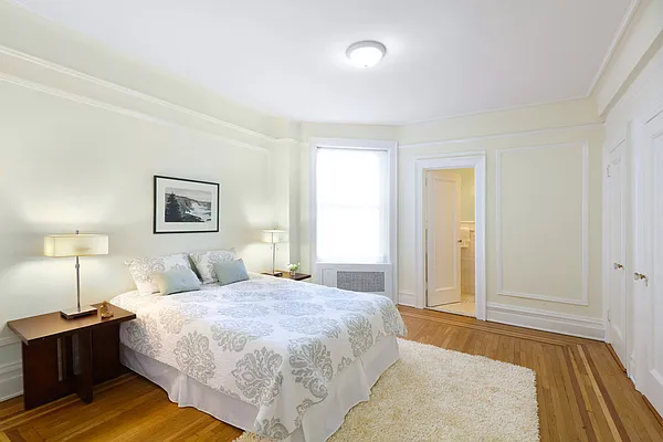 Sold by Stribling | media 6