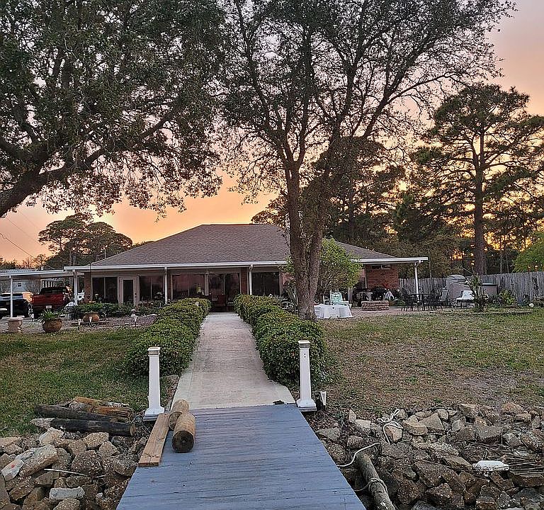 2nd image of 744 Beach Dr