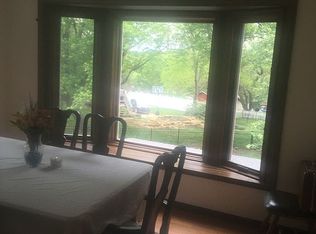 7021 SW Queens Ct, Topeka, KS 66614