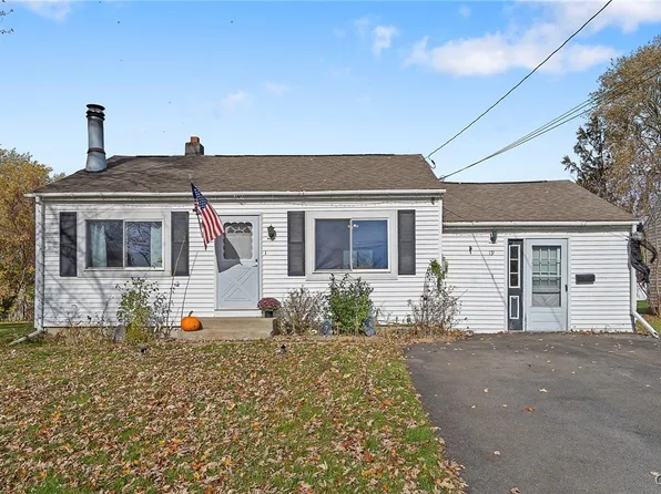 19 Wyncrest Dr, East Syracuse, NY 13057