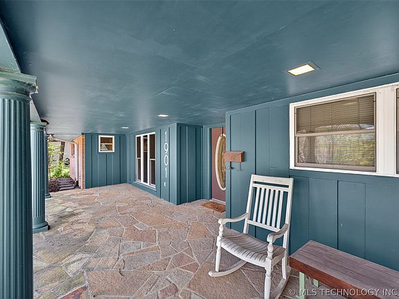 4th image of 1901 Skyline Pl