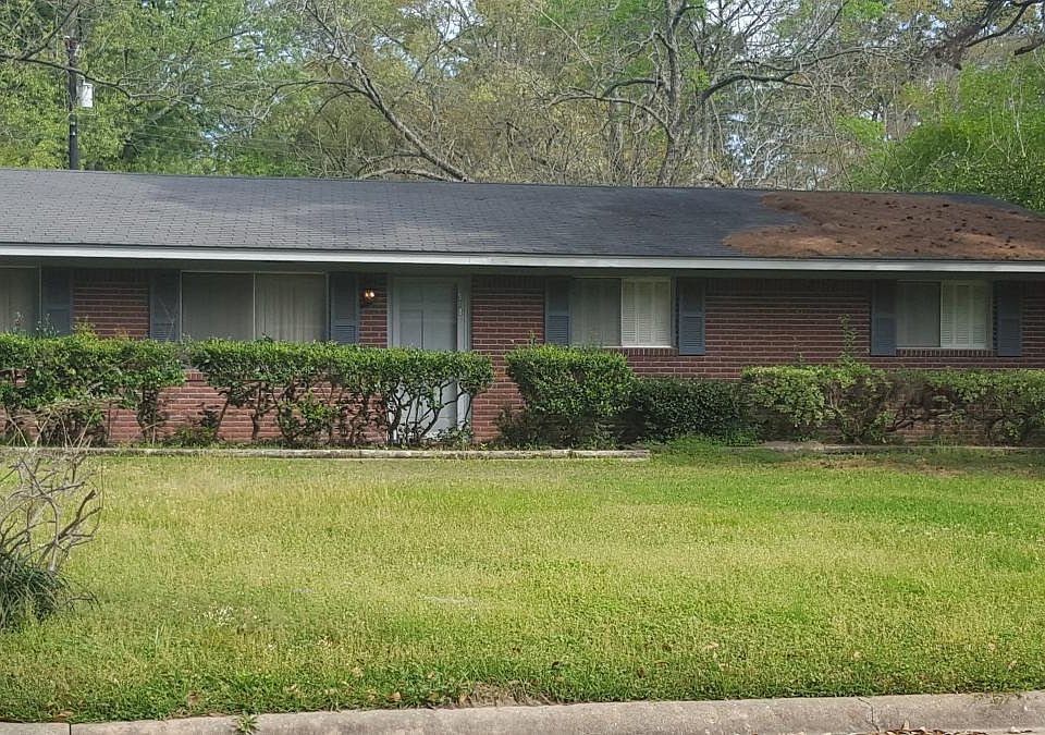 1st image of 918 Picardy Ln