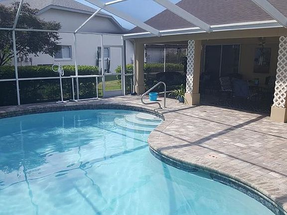 4th image of 8220 Millwood Dr