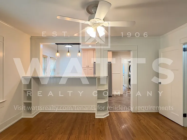 1093 Columbiana Rd — Photo 14