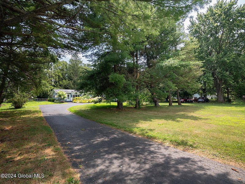 3rd image of 1534 Van Hoesen Road