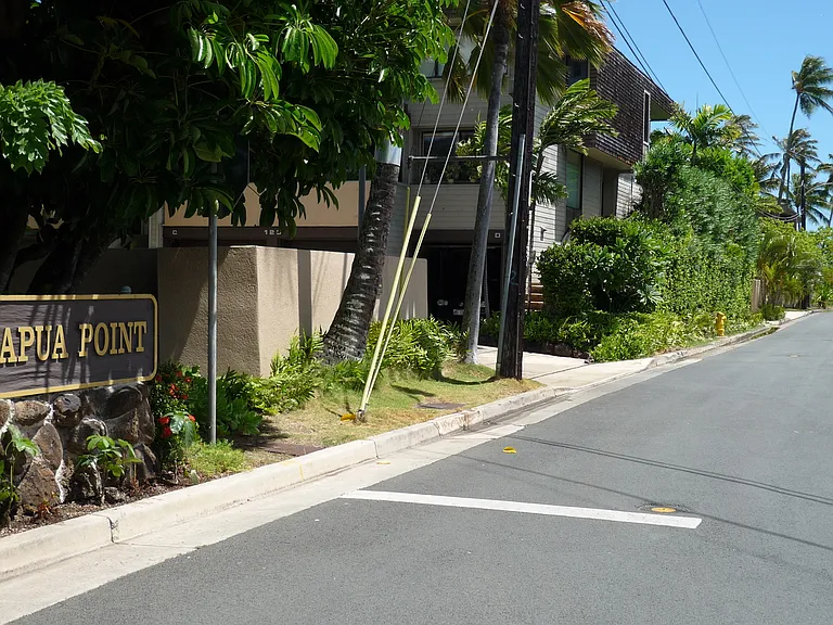 117 Maunalua Ave #C — Photo 28