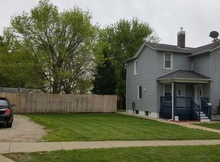 807 E Benton St, Aurora, IL 60505