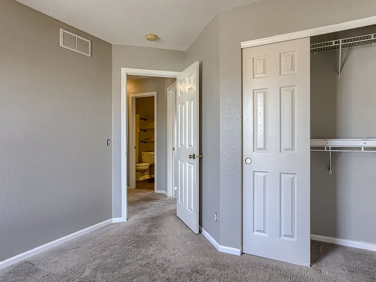 15405 Fillmore Cir — Photo 16