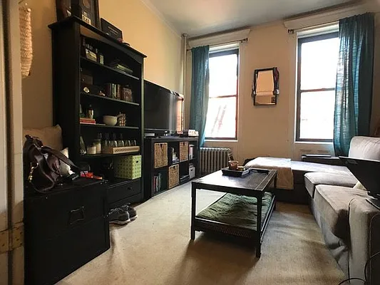 Rented by Mason Real Estate | media 12