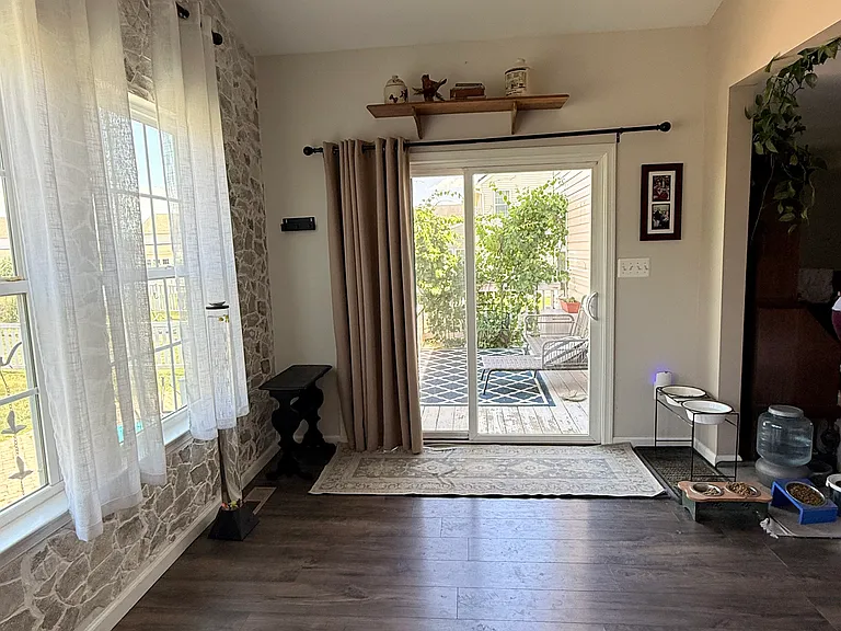 217 Berkshire Dr — Photo 15