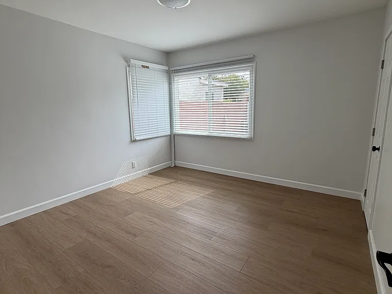 1220 Felbar Ave — Photo 8
