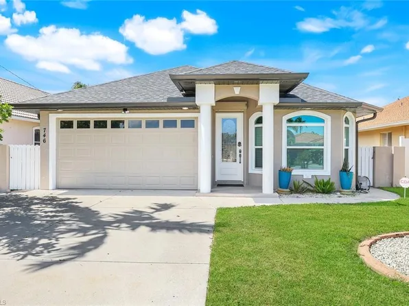 746 101st AVE N, NAPLES, FL 34108