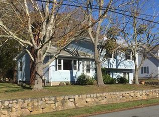7 North Rd, Mattapoisett, MA 02739
